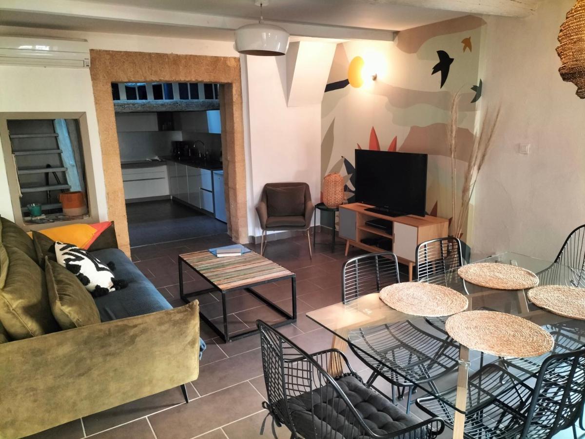 Maison De Village Familiale Pont Du Gard, Toit Terrasse, Barbecue, Fibre Vers Pont du Gard Luaran gambar
